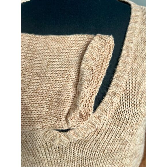 All-Seasons Aerie Tan V-Neck Sweater in XL - Picture 4 of 6